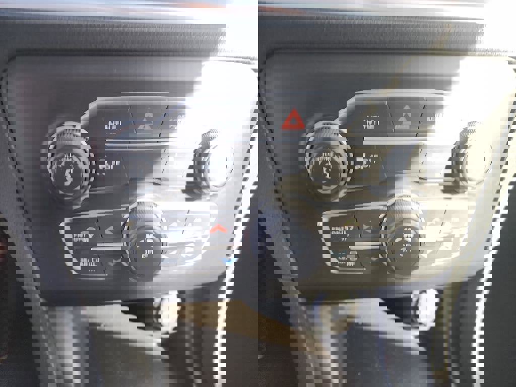 Used 2022 Dodge Charger SXT image 19