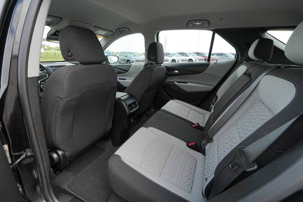 Used 2022 Chevrolet Equinox LS AWD/4WD image 18
