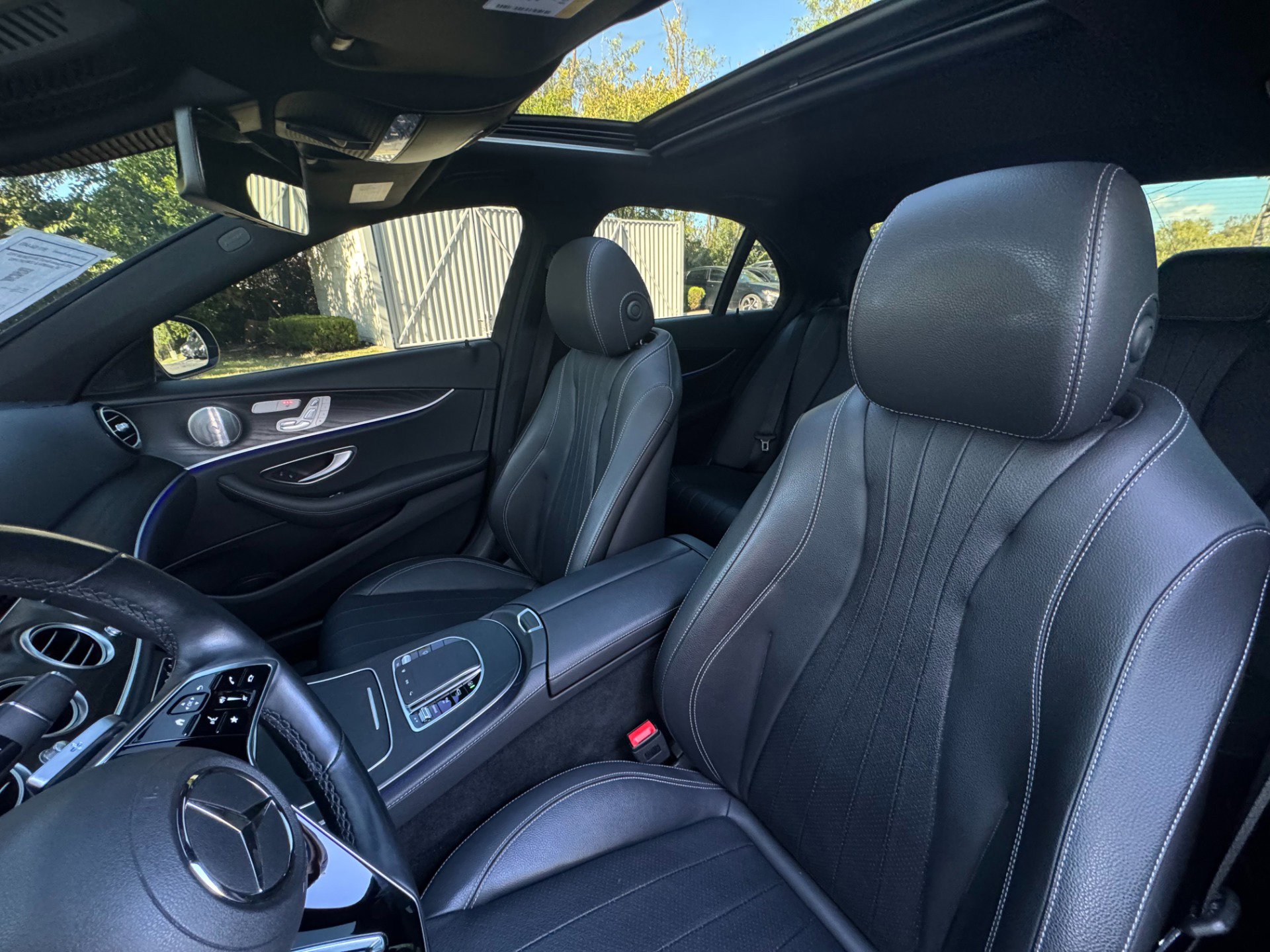 Used 2022 Mercedes-Benz E 350 Sedan image 11