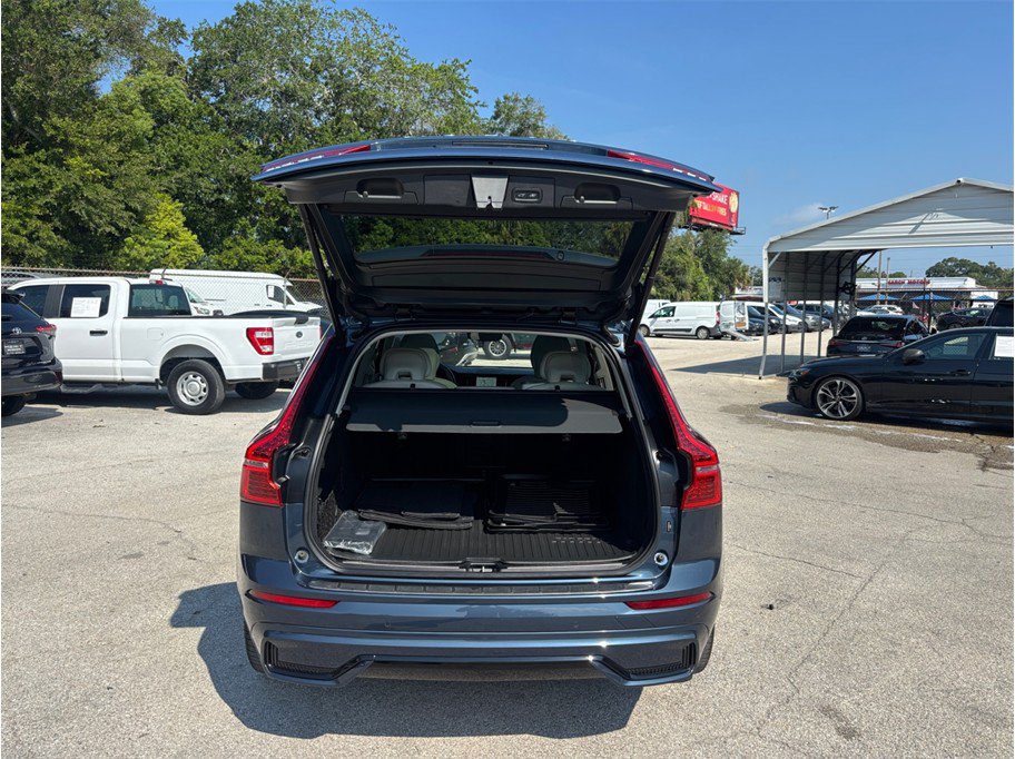 Used 2024 Volvo XC60 B5 Ultimate AWD/4WD image 52