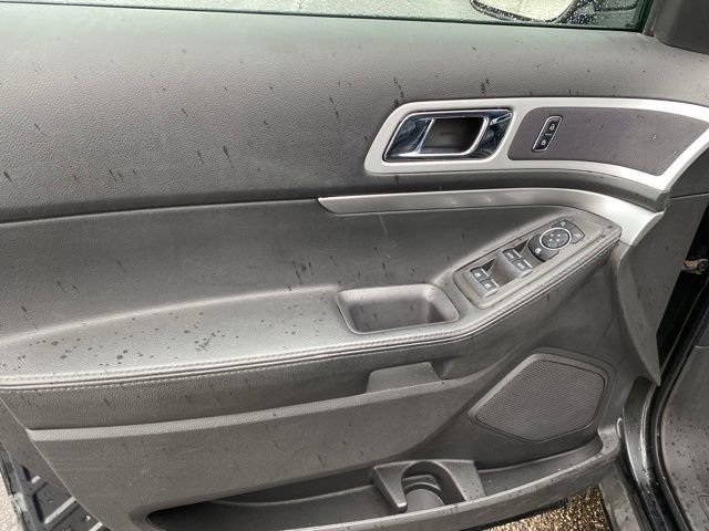 Used 2015 Ford Explorer XLT w/ Equipment Group 202A image 16