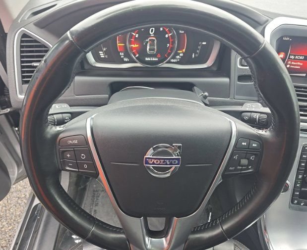 Used 2017 Volvo XC60 T6 Dynamic w/ Climate Package AWD/4WD image 15