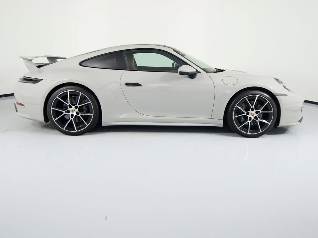 Certified 2025 Porsche 911 Carrera RWD image 11