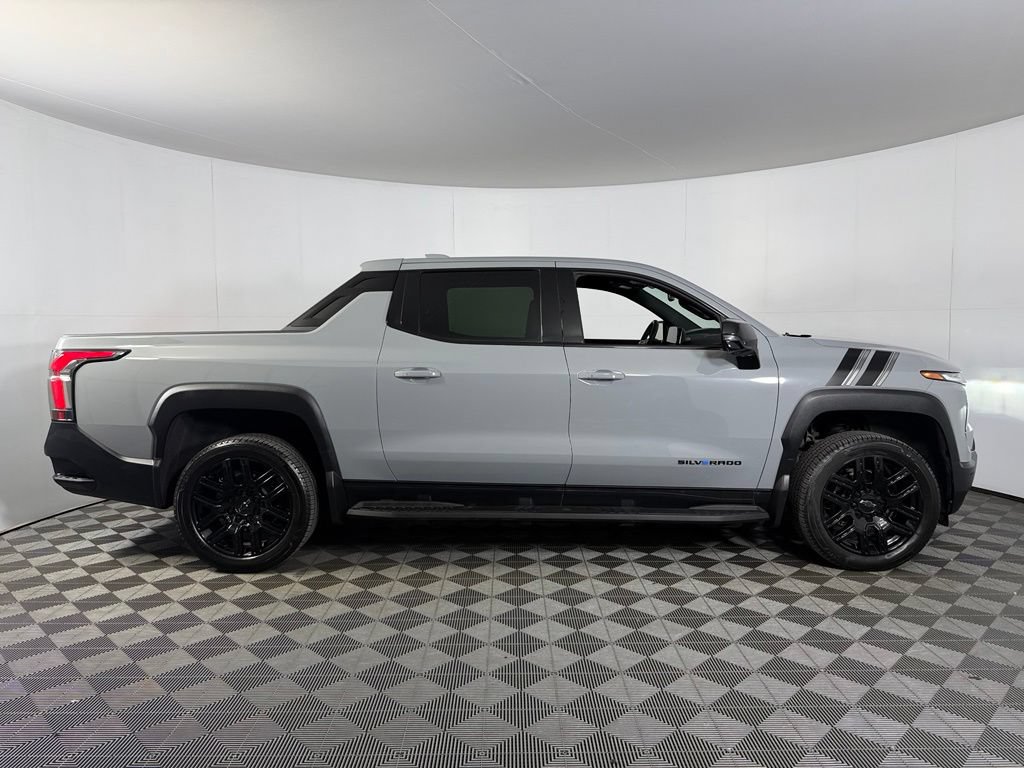Used 2025 Chevrolet Silverado EV LT w/ LPO, Dark Package Plus AWD/4WD image 7