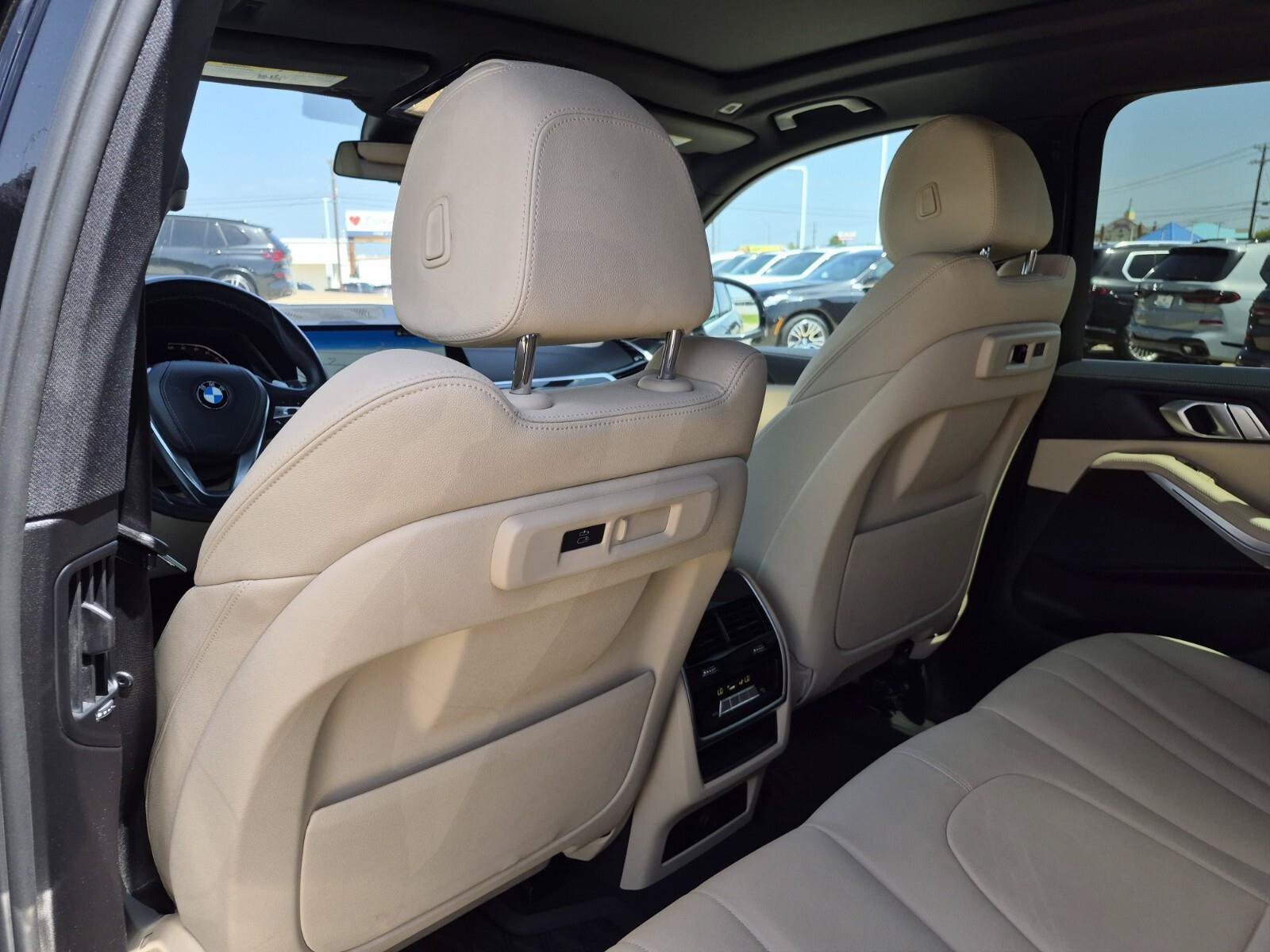 Used 2021 BMW X5 sDrive40i w/ Convenience Package RWD image 18