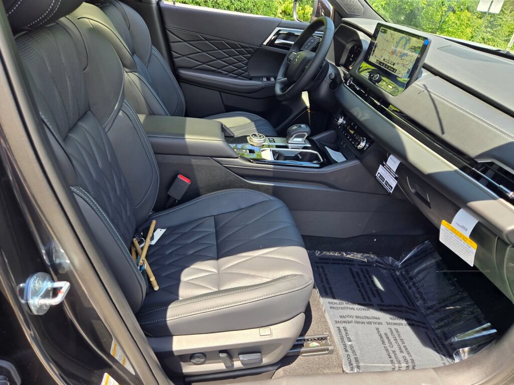 New 2026 Mitsubishi Outlander 4WD Plug-In Hybrid image 4