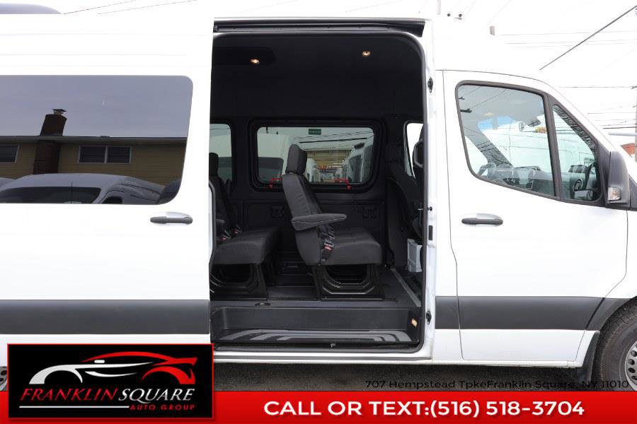 Used 2025 Mercedes-Benz Sprinter 2500 image 16