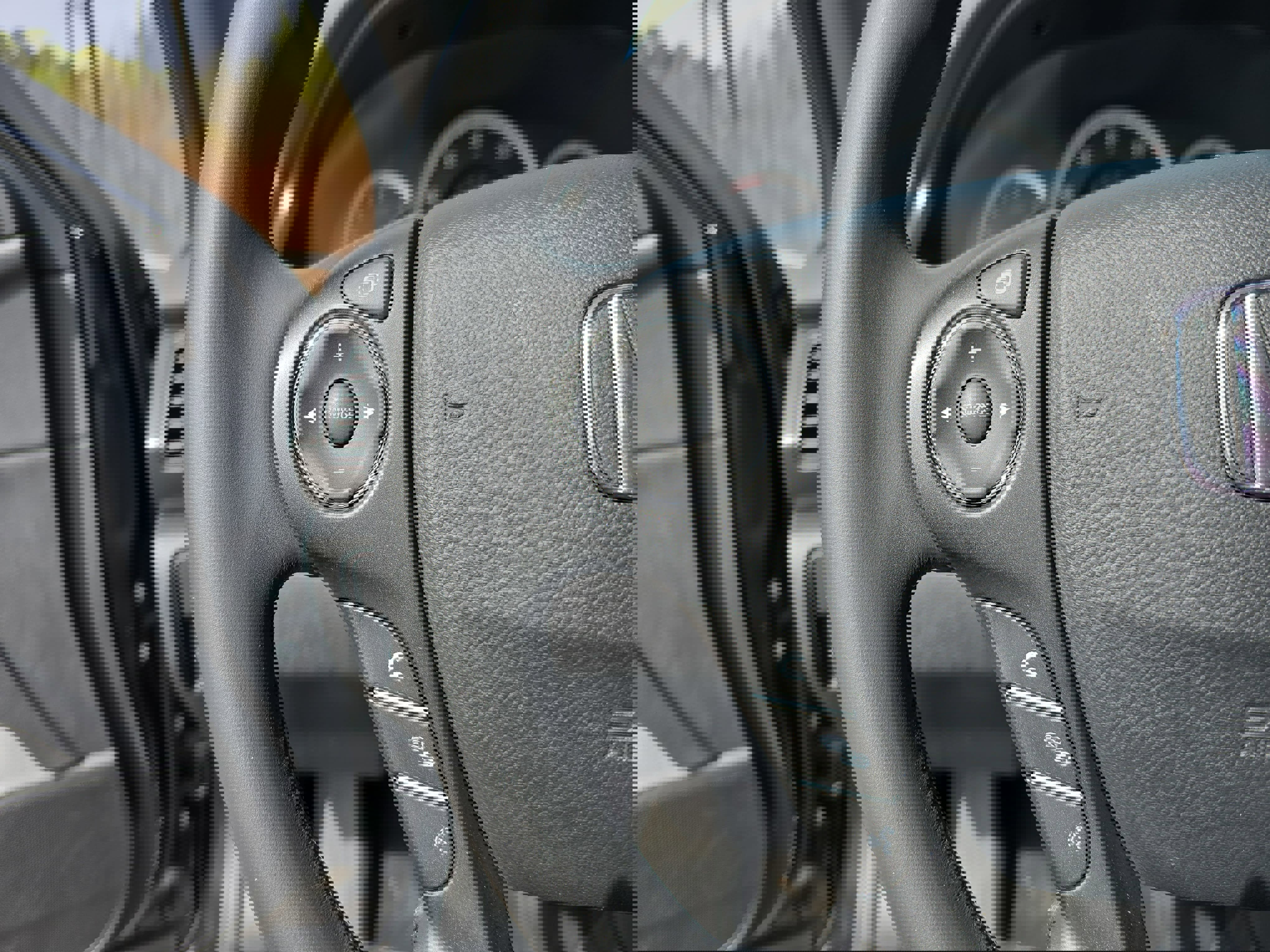 Used 2015 Honda Accord EX-L image 16