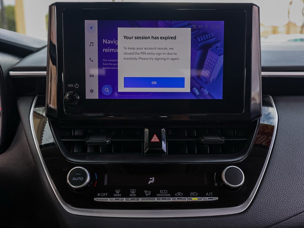 Used 2024 Toyota Corolla LE image 28