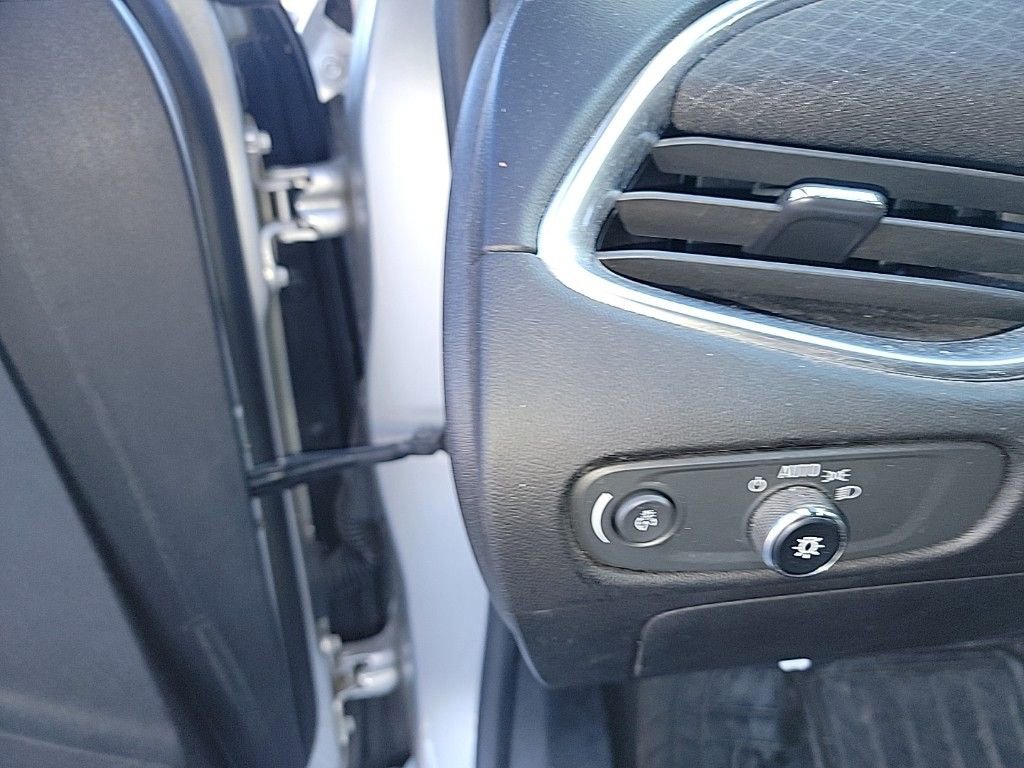 Used 2020 Chevrolet Malibu LT image 26