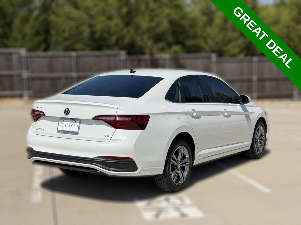 Used 2024 Volkswagen Jetta SE FWD image 8
