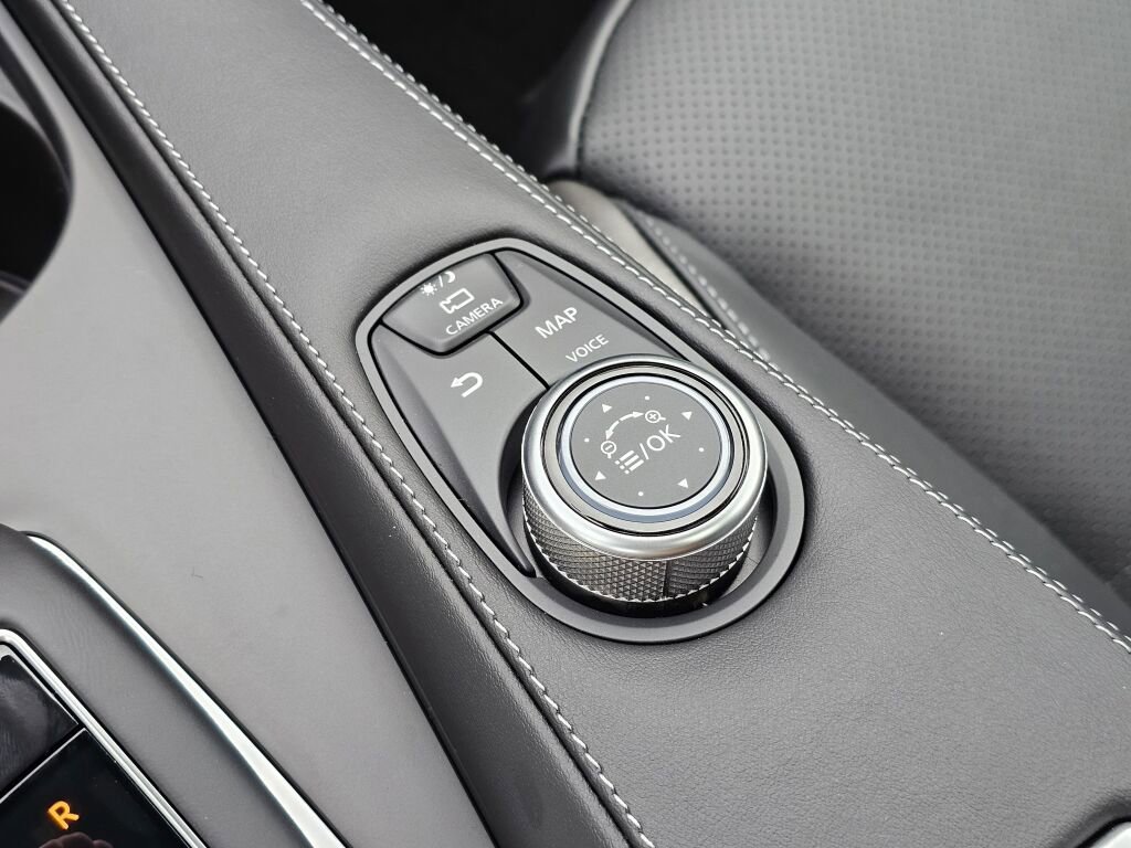 New 2025 INFINITI QX55 Essential image 30