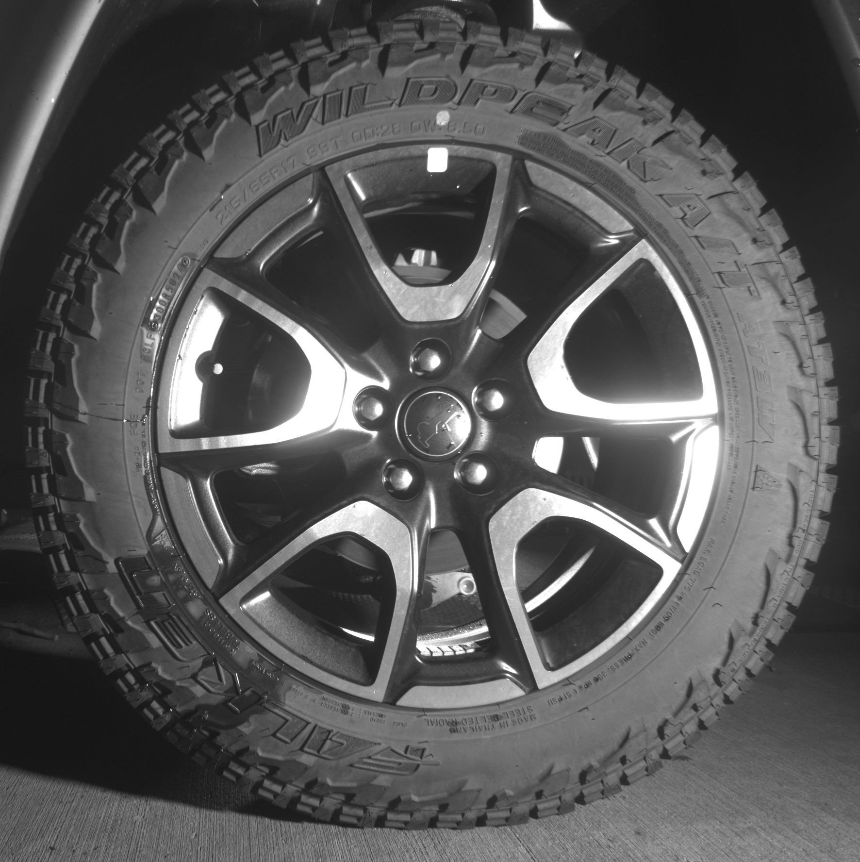 Used 2025 Jeep Compass Trailhawk AWD/4WD image 14