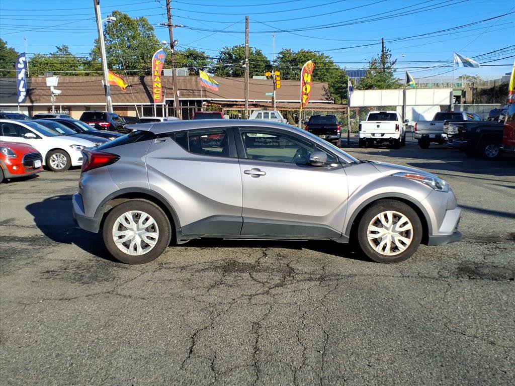 Used 2019 Toyota C-HR LE image 7