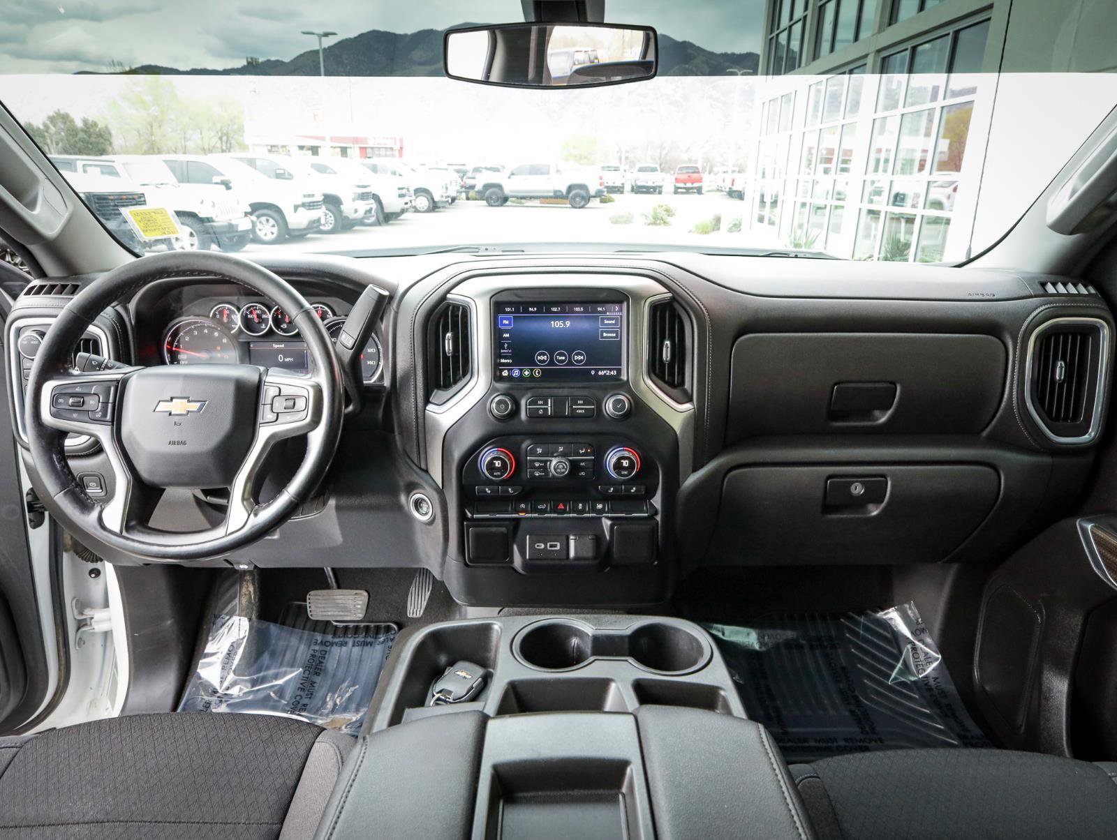 Used 2021 Chevrolet Silverado 1500 LT w/ Bed Protection Package image 17