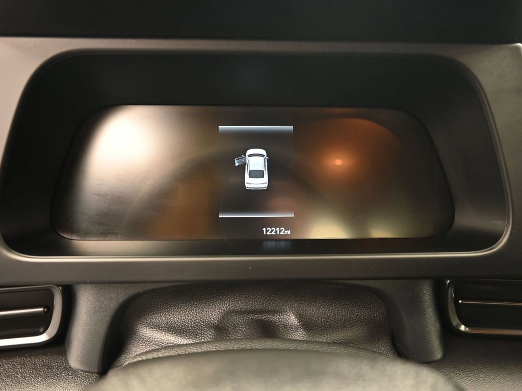 Used 2025 Hyundai Elantra Sport image 21