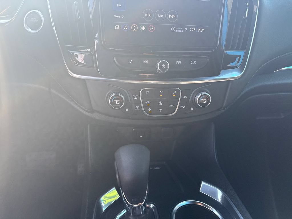 Used 2023 Chevrolet Traverse LT FWD image 31
