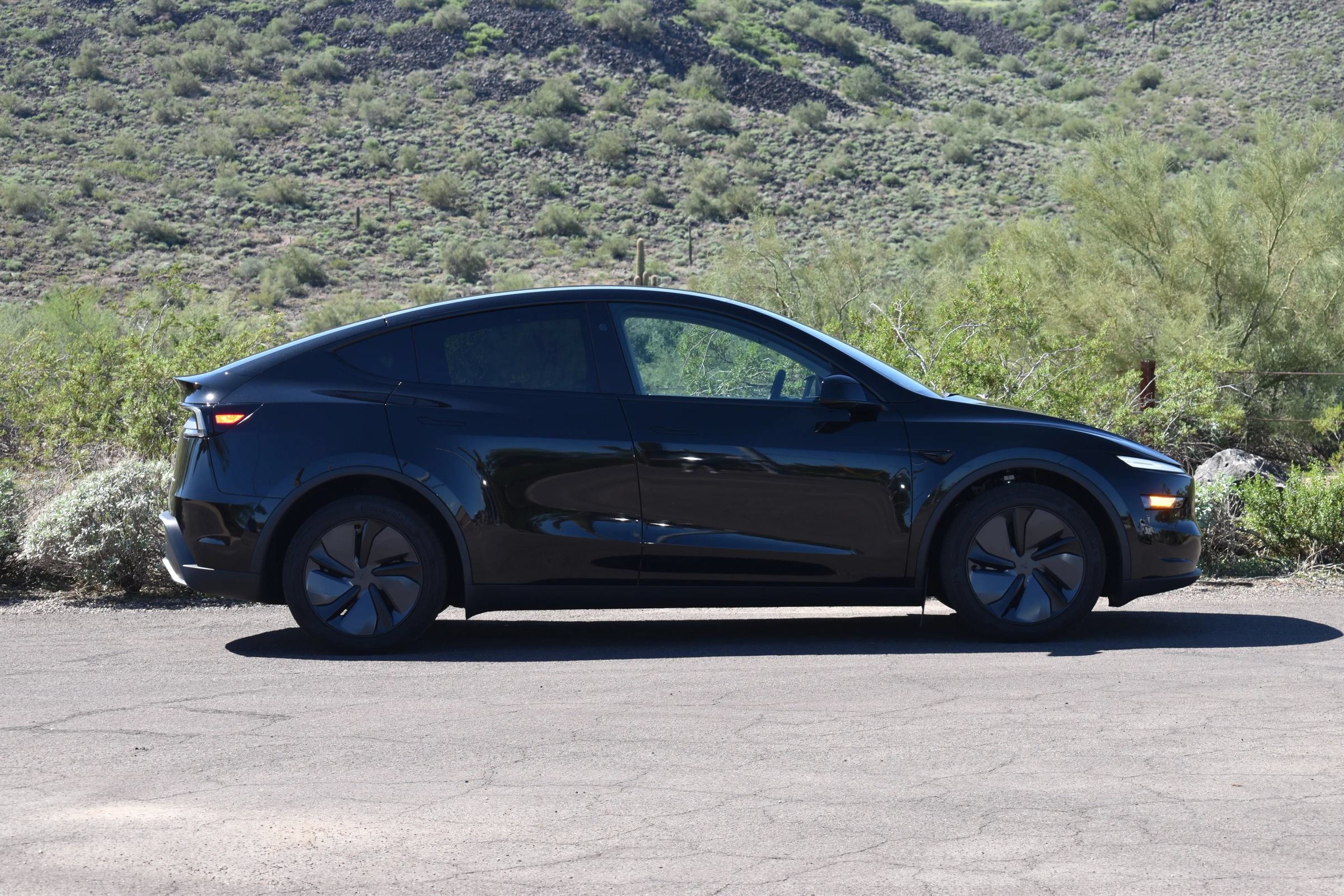 Used 2026 Tesla Model Y Long Range RWD image 5