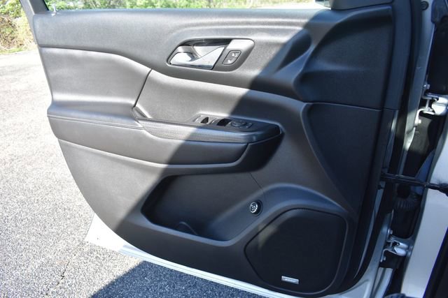 Used 2018 GMC Acadia SLT w/ LPO, Floor Liner Package AWD/4WD image 37