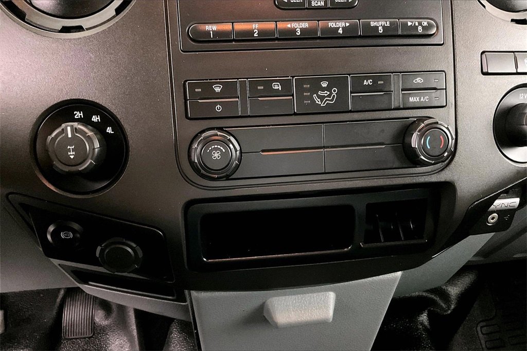 Used 2016 Ford F250 XL w/ Power Equipment Group image 14