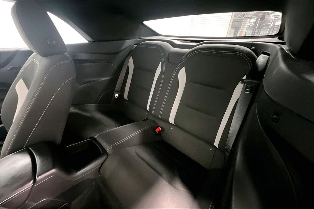 Used 2022 Chevrolet Camaro LT RWD image 22