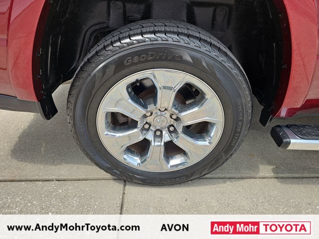 Used 2025 RAM 1500 Laramie AWD/4WD image 40