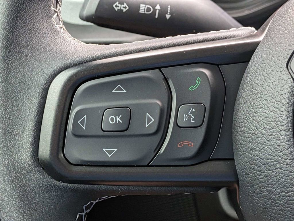 Used 2025 Jeep Gladiator Sport AWD/4WD image 27