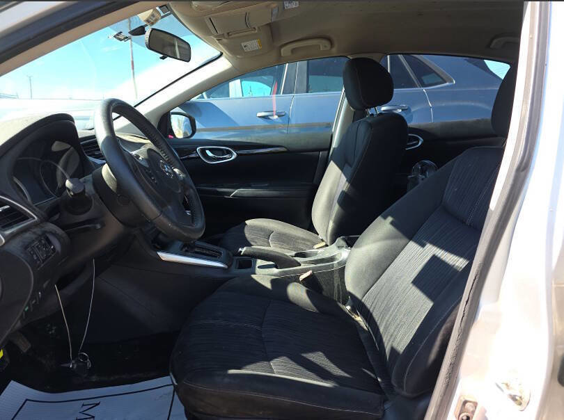 Used 2017 Nissan Sentra SV image 5