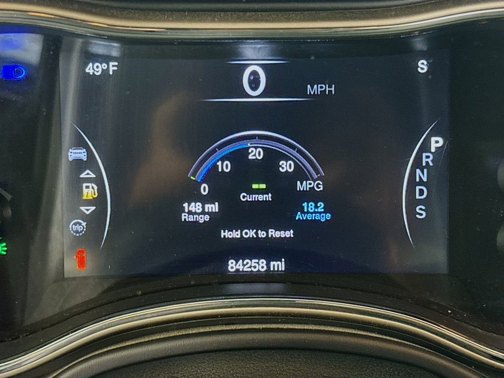 Used 2015 Jeep Grand Cherokee Laredo w/ Quick Order Package 23E AWD/4WD image 12