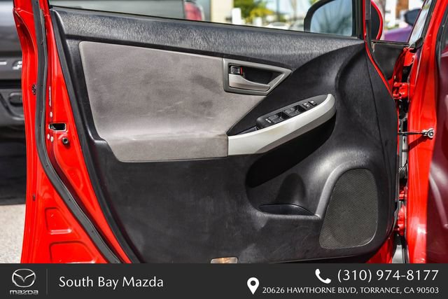 Used 2012 Toyota Prius Three w/ Preferred Accessory Pkg FWD image 23