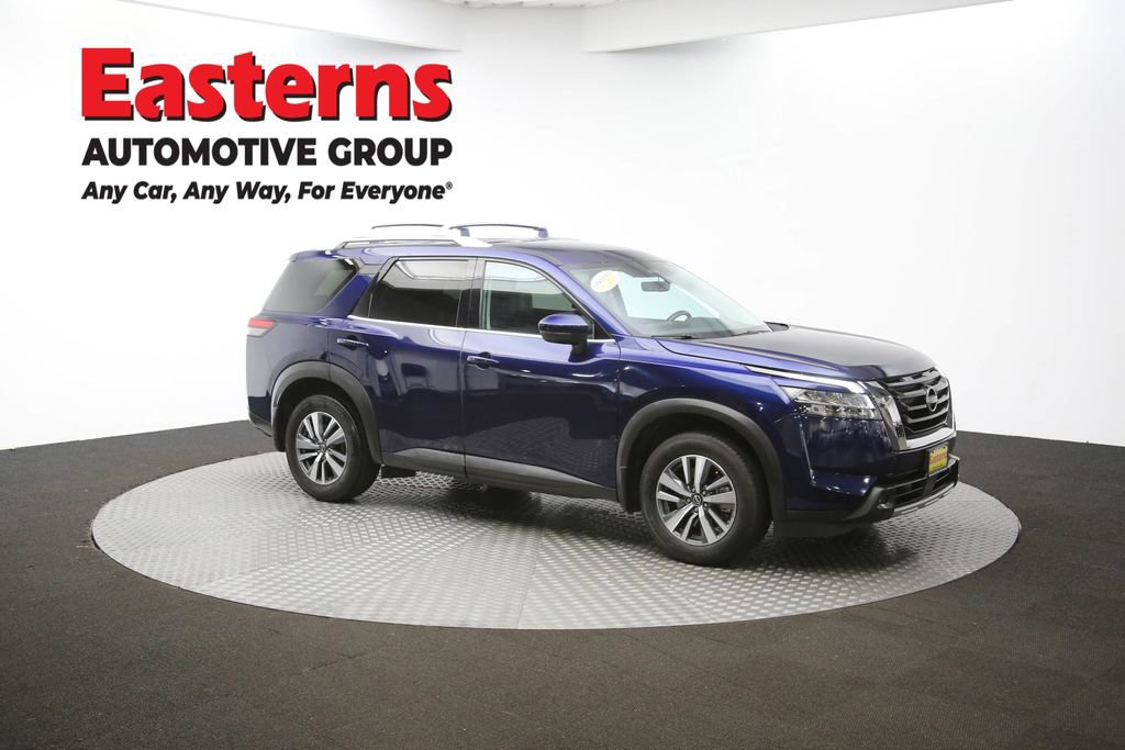 Used 2024 Nissan Pathfinder SL AWD/4WD image 48