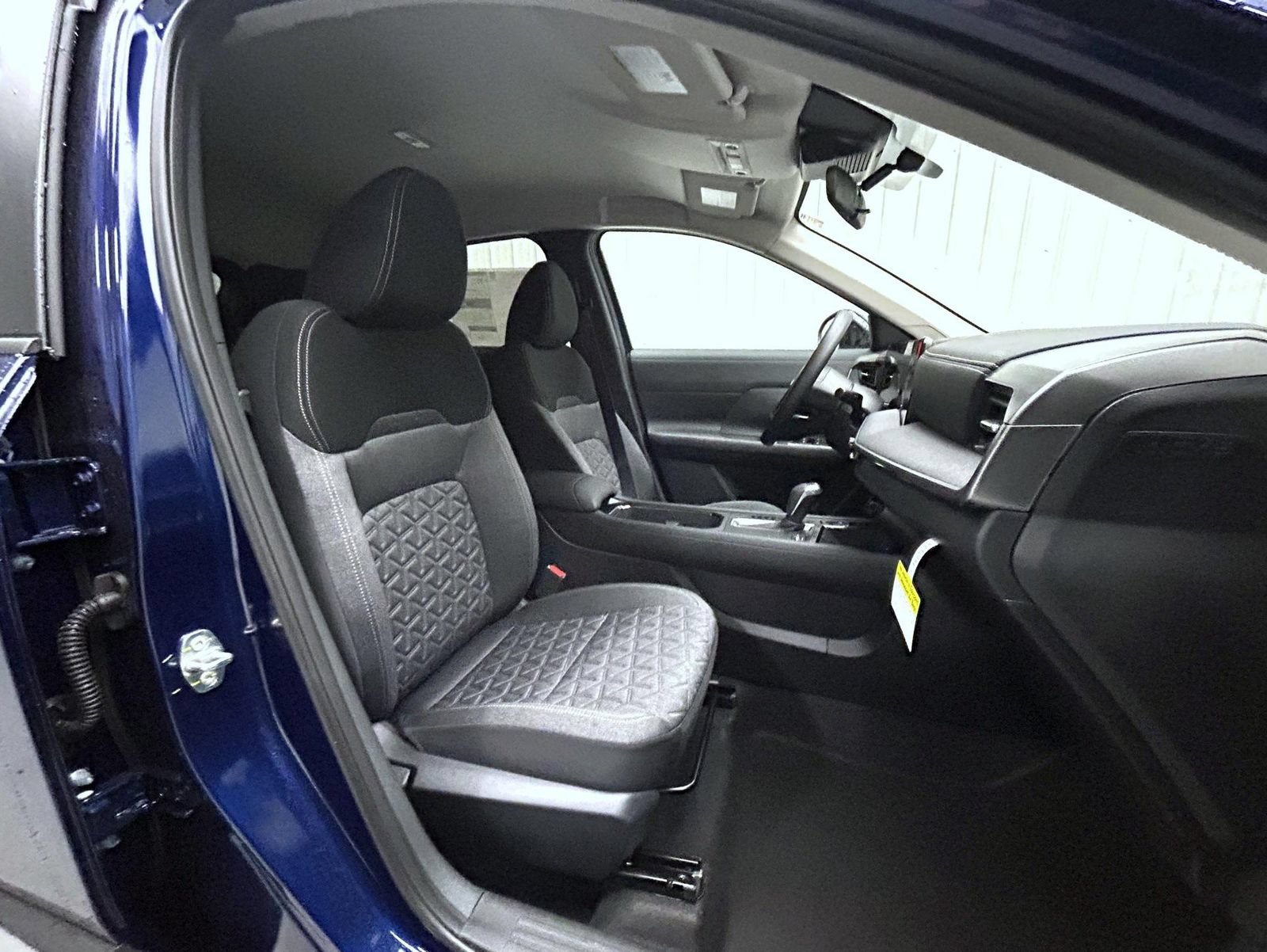 New 2027 Nissan Kicks SV AWD/4WD image 15