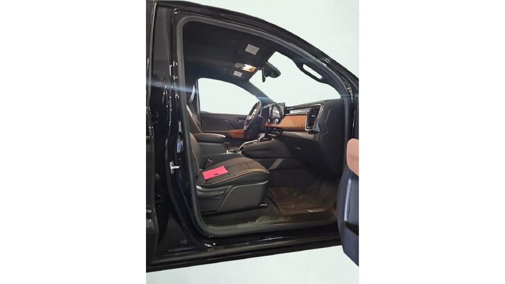 Used 2025 GMC Canyon AT4 AWD/4WD image 13