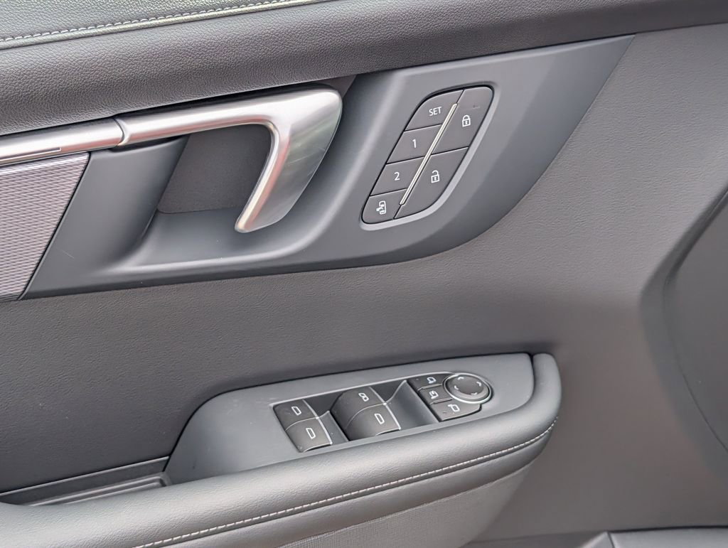 New 2026 Buick Enclave Sport Touring w/ Power Package image 7