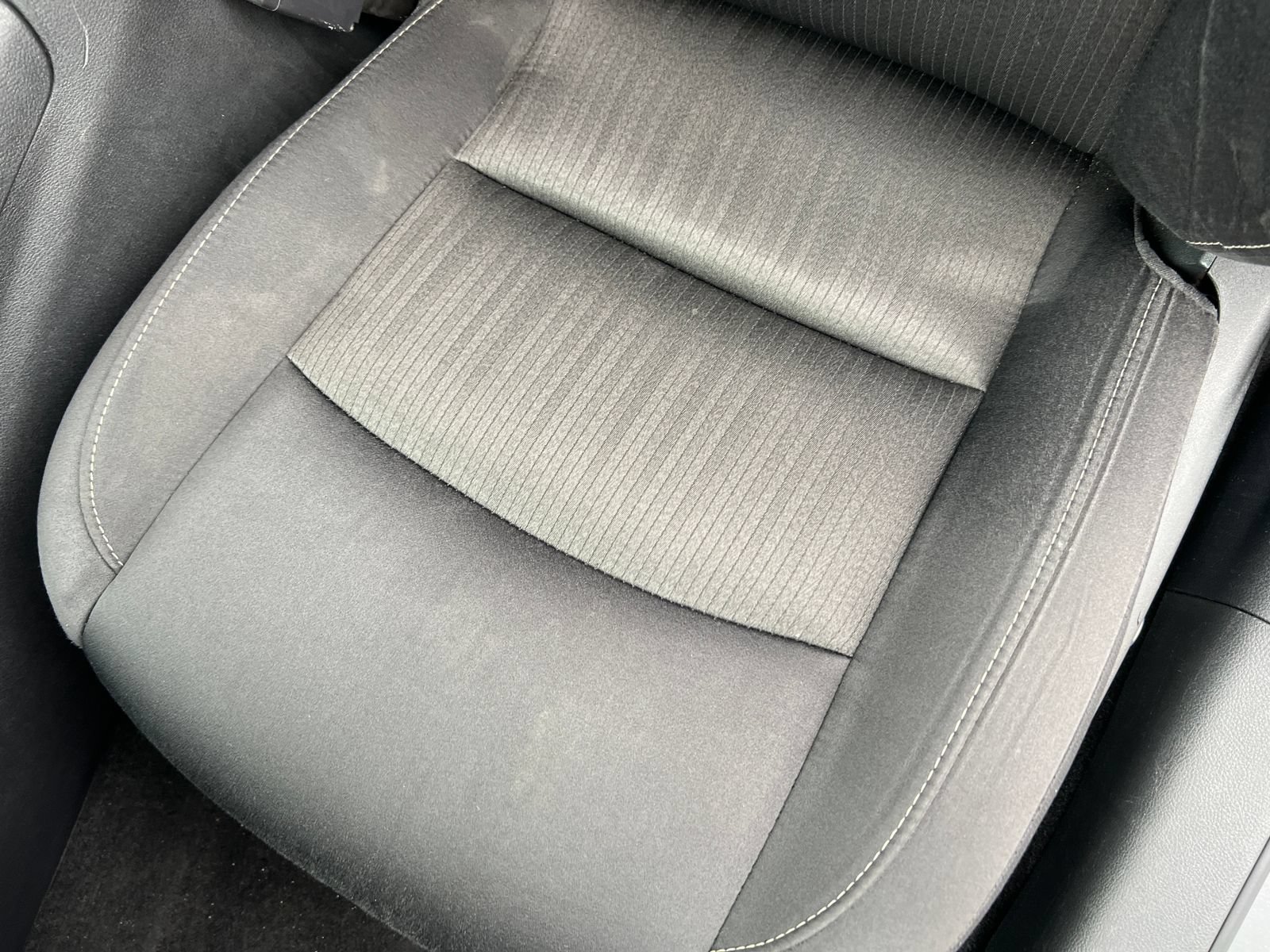 Used 2024 Nissan Altima 2.5 SV FWD image 10