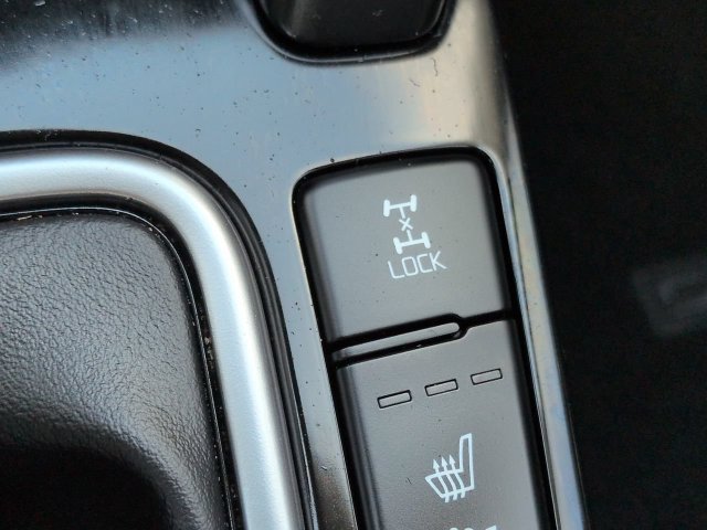 Used 2024 Kia Seltos SX w/ SX Sunroof Package AWD/4WD image 31