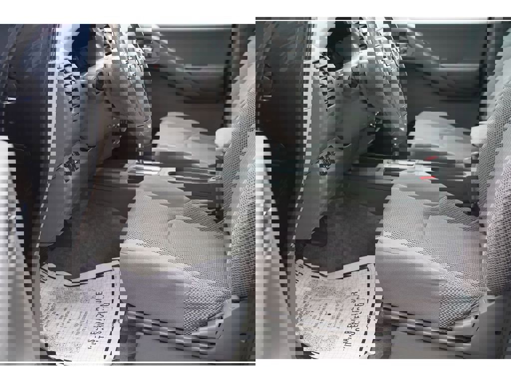 Used 2014 Nissan Frontier SV w/ SV Value Truck Package image 14