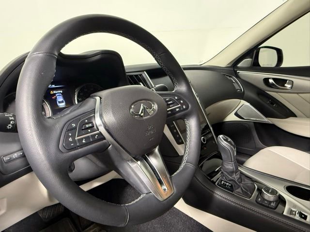 Used 2022 INFINITI Q50 Luxe w/ Cargo Package RWD image 16
