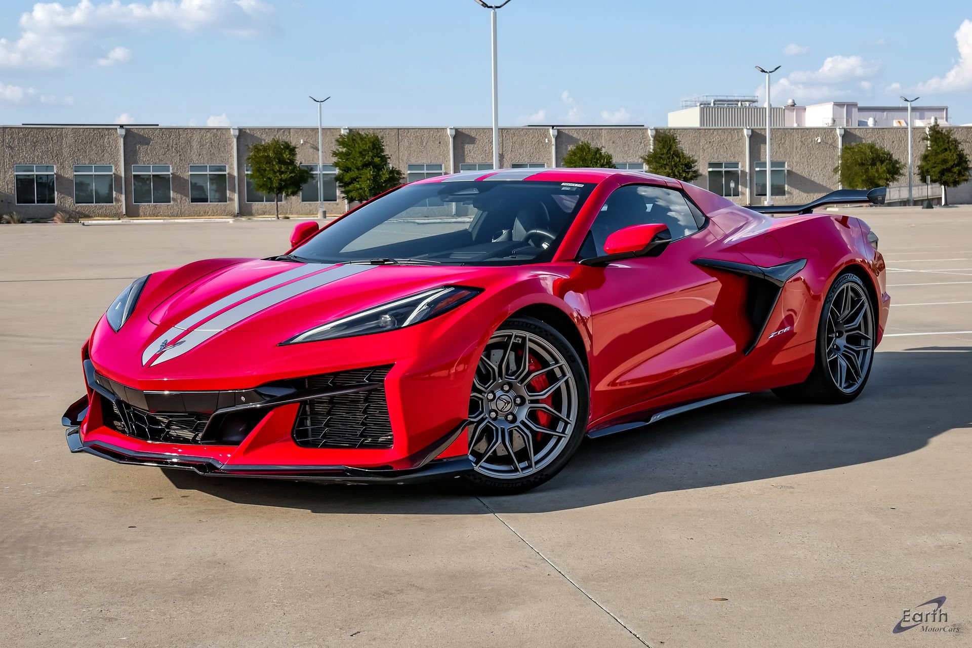 Used 2024 Chevrolet Corvette Z06 w/ Z07 Performance Package RWD image 5