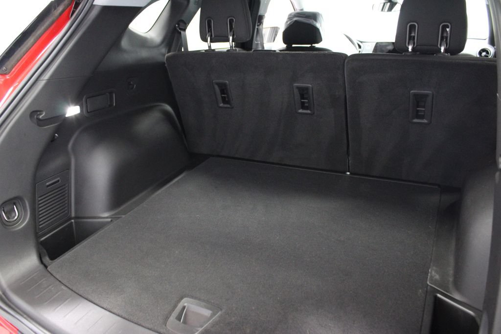 Used 2021 Chevrolet Blazer LT FWD image 15