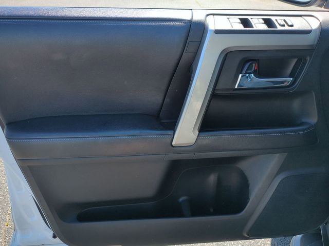 Used 2016 Toyota 4Runner SR5 image 12