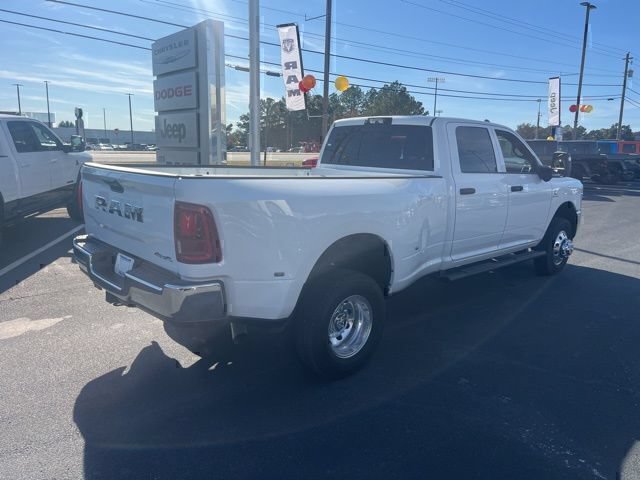 New 2026 RAM 3500 Tradesman AWD/4WD image 6