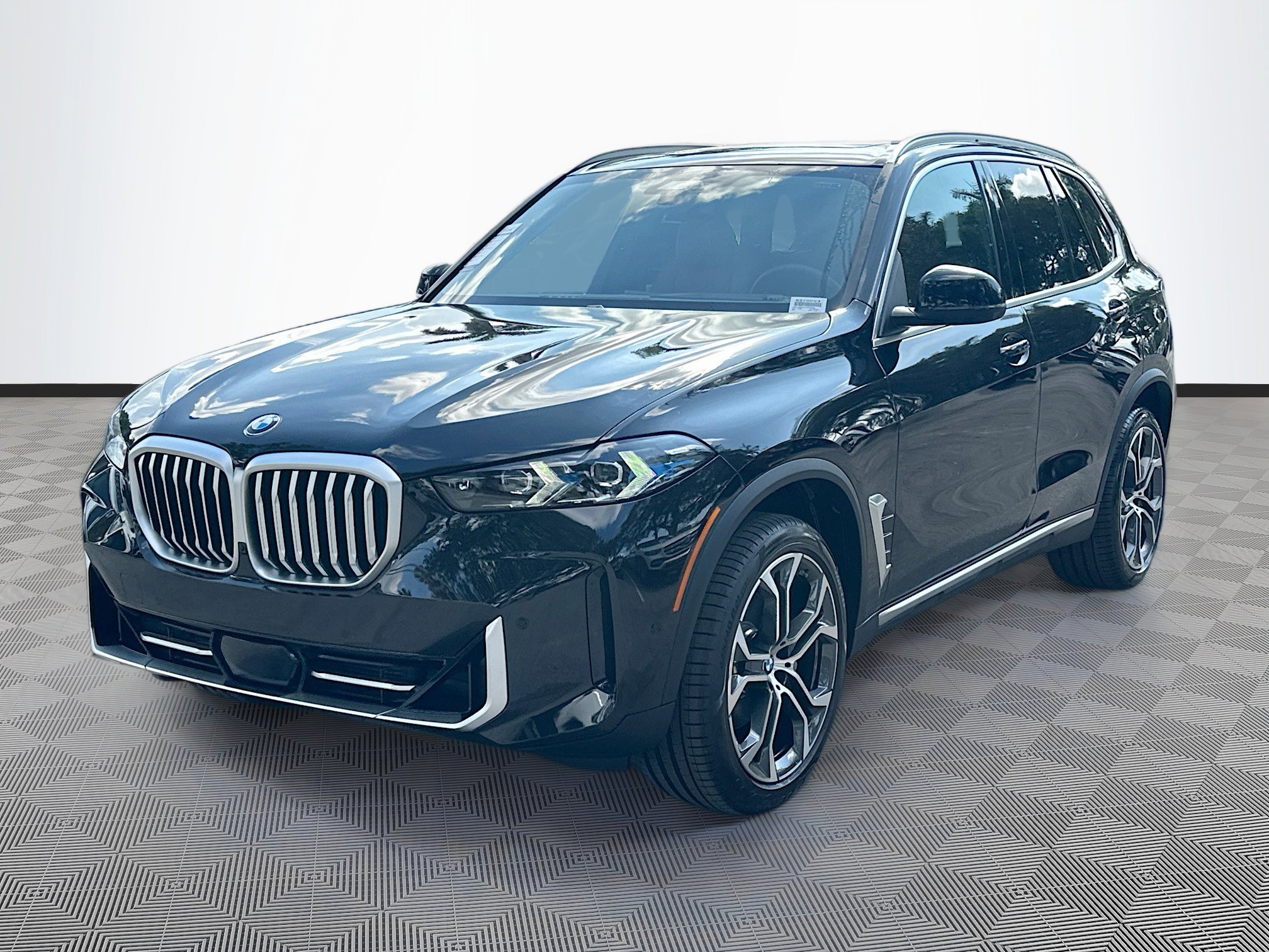 New 2026 BMW X5 sDrive40i image 3