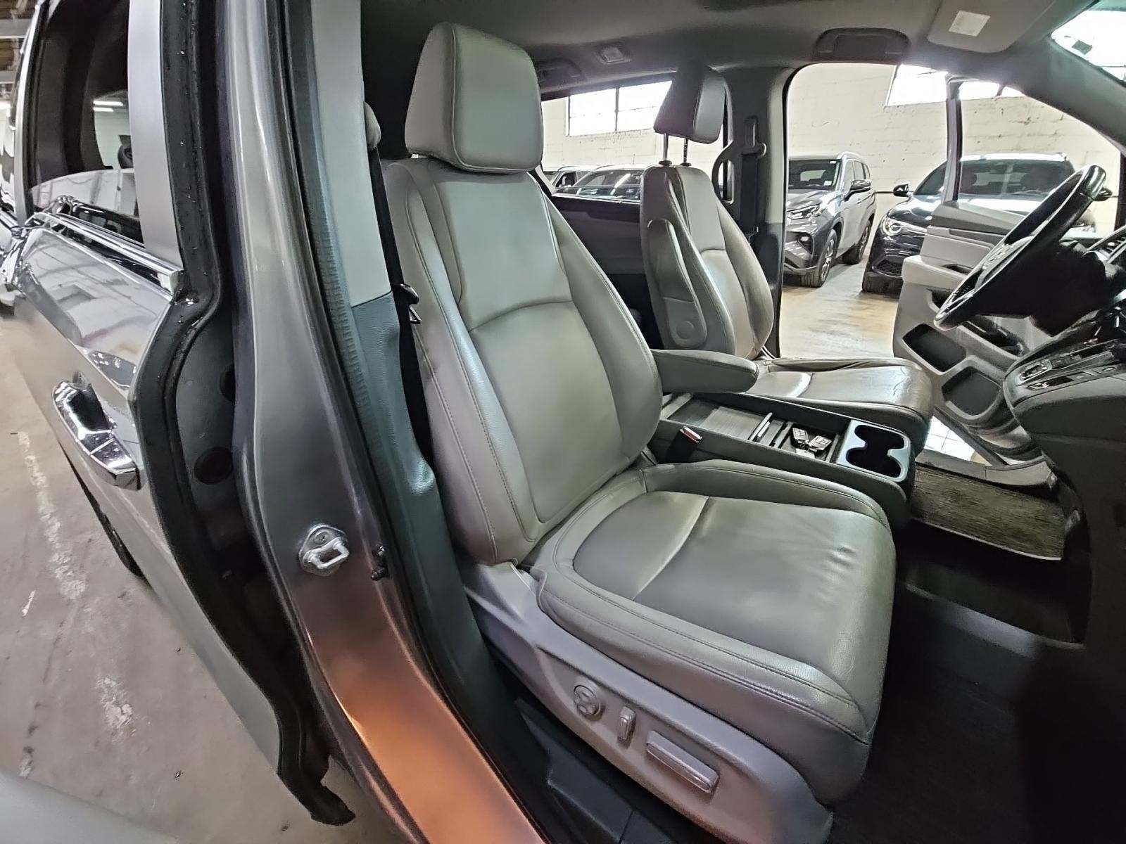 Used 2021 Honda Odyssey EX-L image 13