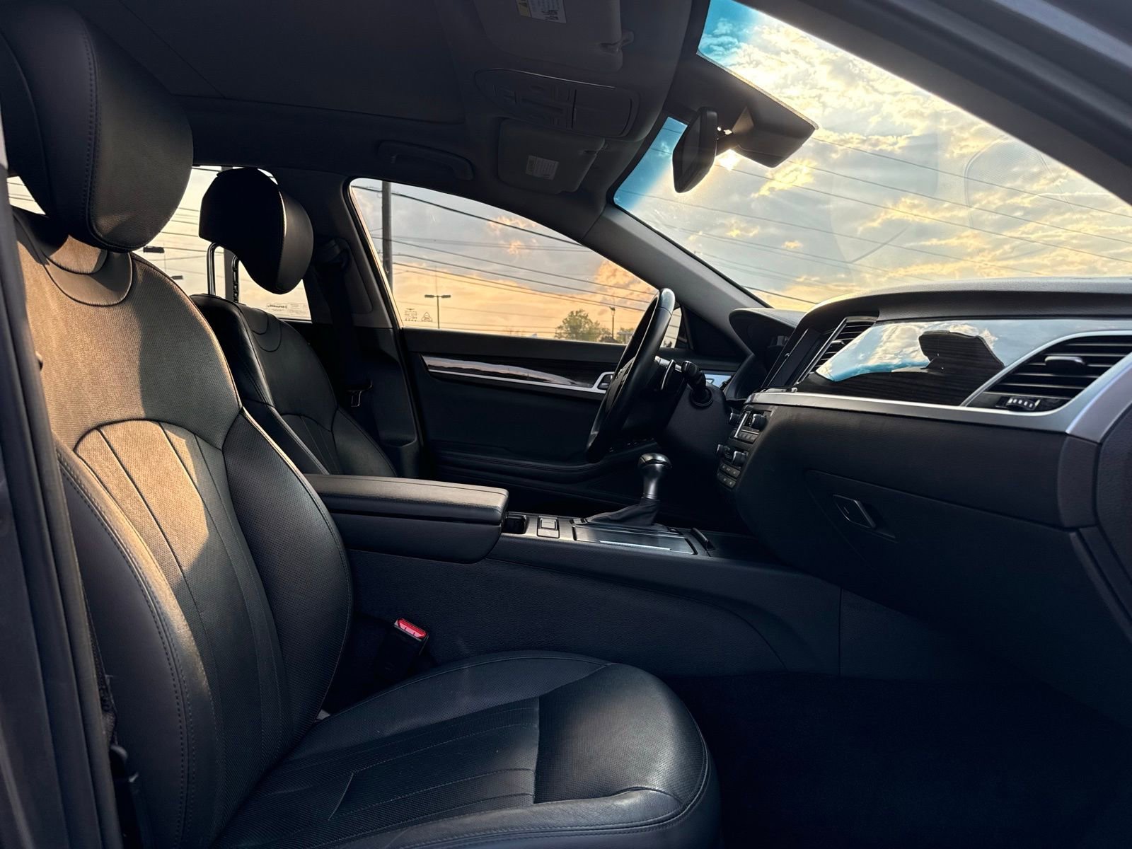 Used 2018 Genesis G80 3.8 w/ Option Group 02 RWD image 35