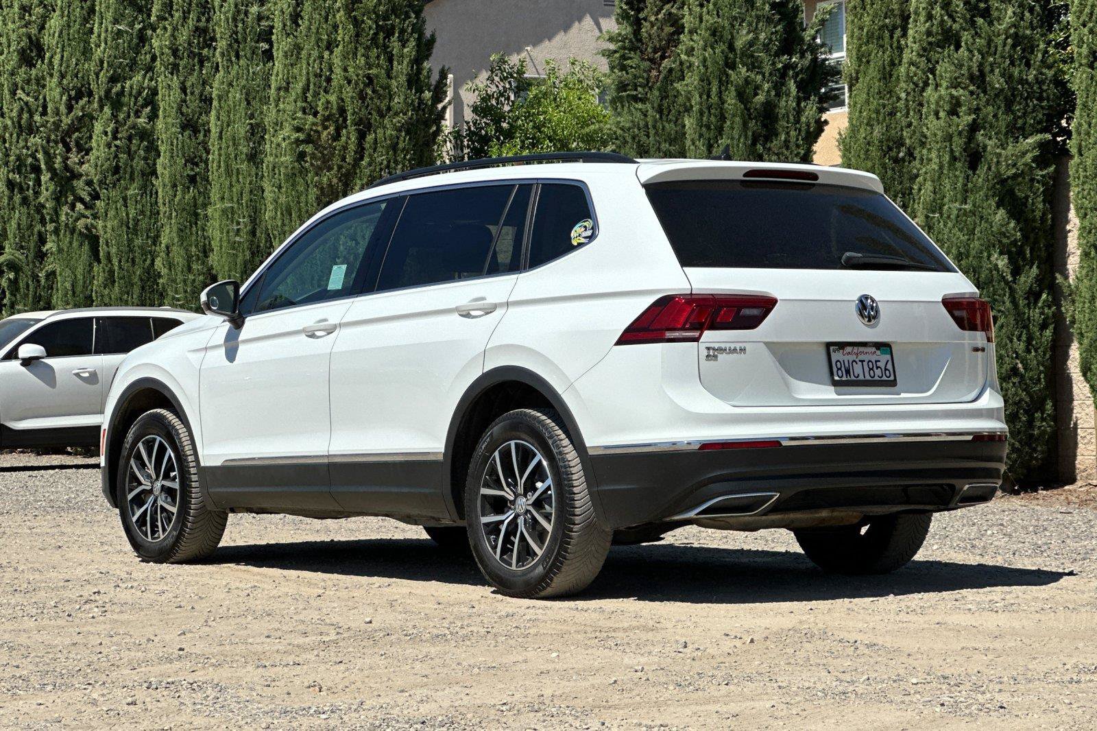 Used 2021 Volkswagen Tiguan SE w/ Panoramic Sunroof Package AWD/4WD image 6