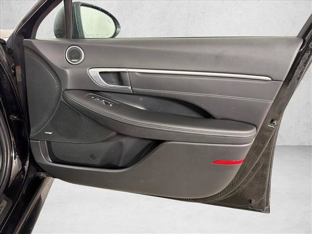 Used 2023 Hyundai Sonata Limited FWD image 16