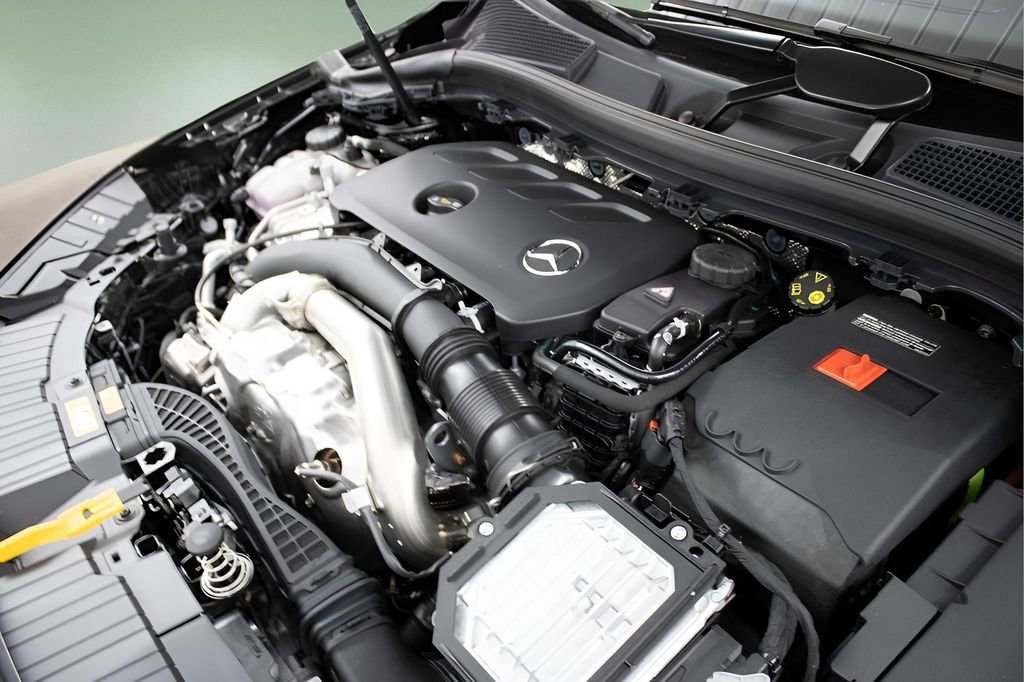 Used 2025 Mercedes-Benz GLA 250 image 15