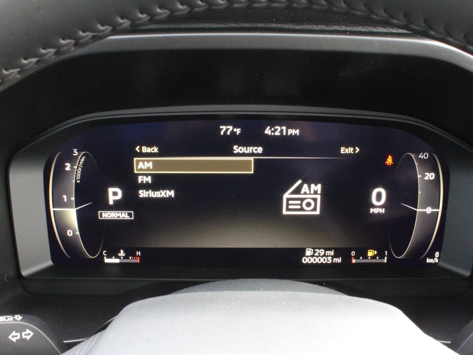 New 2025 Mitsubishi Outlander SE image 34