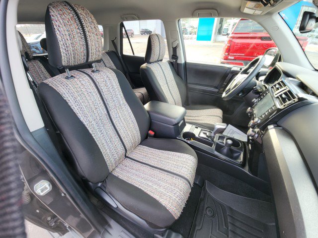 Used 2022 Toyota 4Runner TRD Off-Road image 12